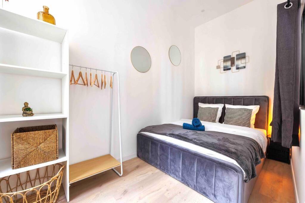 Apartment Vieux Port, Ferreol 6eme, 8 Personnes Marseille
